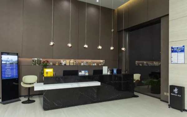 Genhe Aoluguya Right Bank Resort Hotel