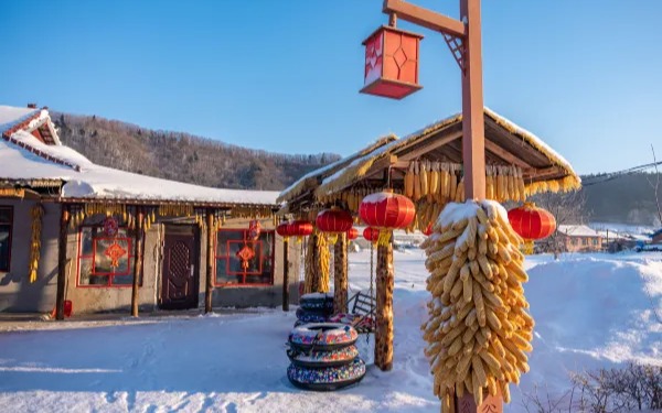 Wuchang Snow Valley mountain Courier station