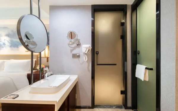 Rezen Dong Hotel (Shenzhen Huaqiangbei)