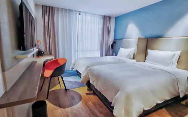 Holiday Inn Express Shantou City Center