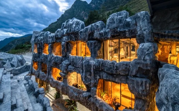 MoYe | Snow Mountain Cliff Hotel (Shangri-La Tiger Leaping Gorge Hotel)