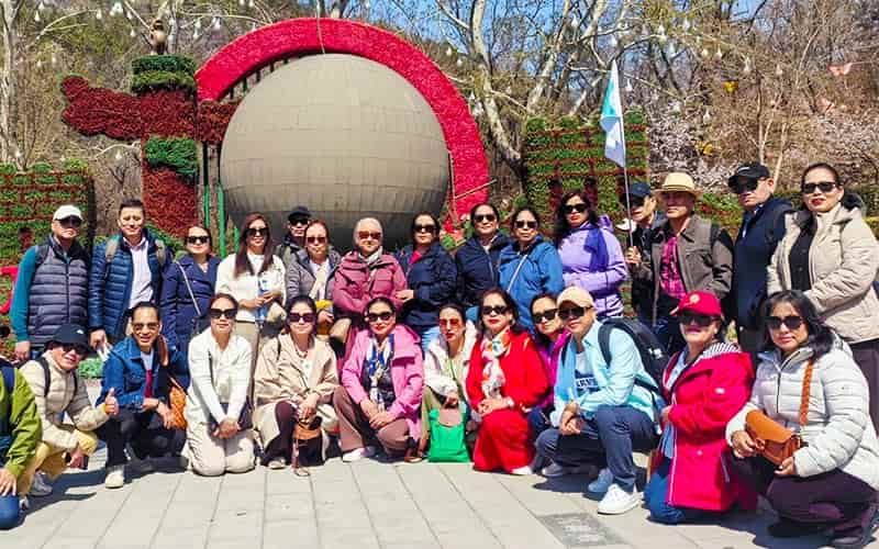 5-Day Private Friends Journey Across Beijing & Shanghai