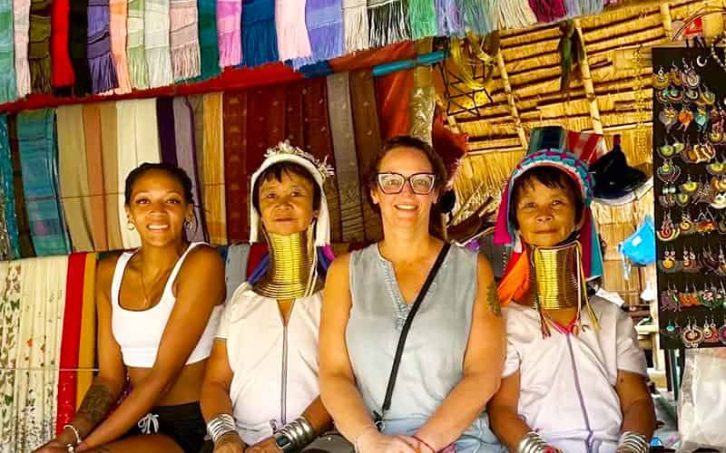 14-Day Thailand Friends Trip: Bangkok, Chiang Rai, Chiang Mai & Phuket Private Journey