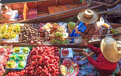 Damnoen Saduak Floating Market