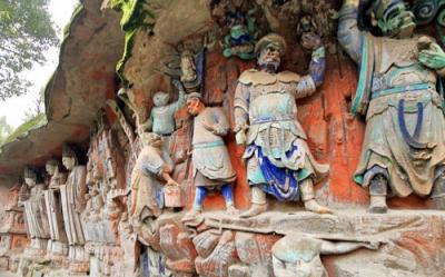 the fascinating grotto art of the rock carvings