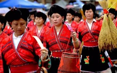 China Modern Shanghai and Wonderland Guilin