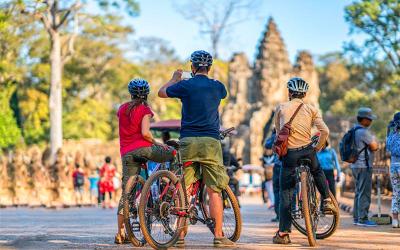 Angkor Wat & Local Life Experience