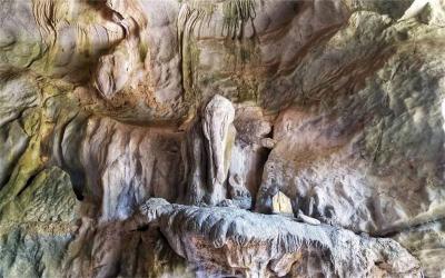 Tham Xang Cave (Elephant Cave)