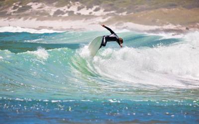 Bali Adventure of Surfing & Volcano  