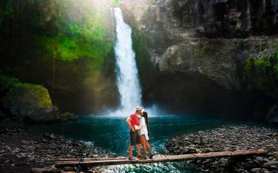 Tegenungan waterfall