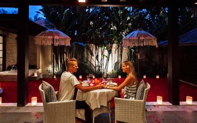 Intimate Dining Experience