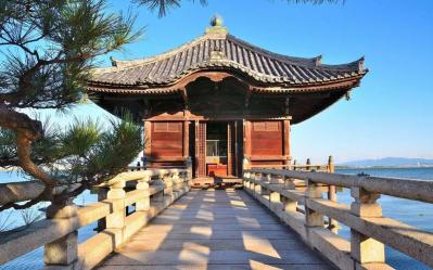 Mangetsu-ji Temple Uki-midō (Floating Hall)