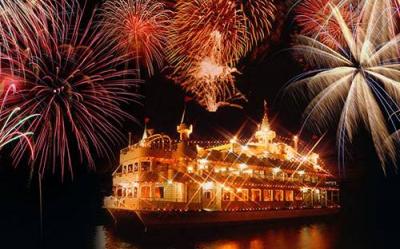 Toya Lake fireworks viewing ship