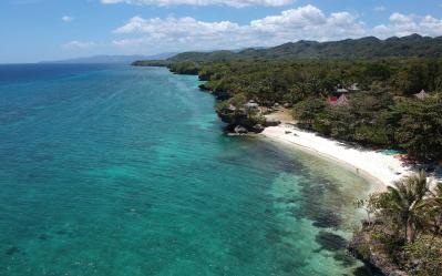 White sand beach of Boracay de Anda
