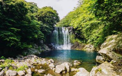 Cheonjeyeon Waterfalls