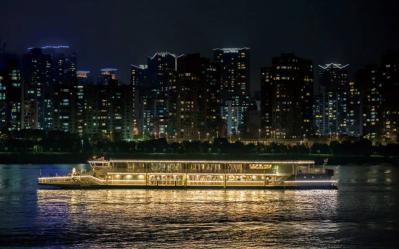  Hangang River Cruise