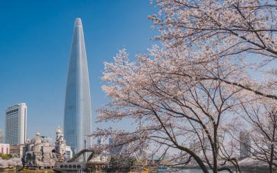 Seokchon Lake