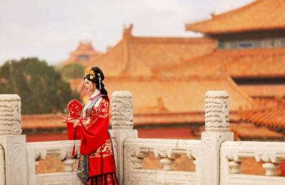 Beijing Forbidden City Photo Experience(Costume Rental+Simple Makeup)