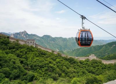 Take cable car up and down the Great Wall-VIP Channel