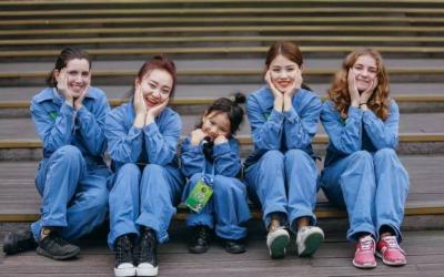 Meet The Pandas and China Essence with family