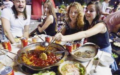 Loquat Garden Hot Pot