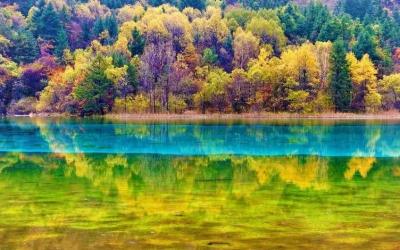 Five-Flower Lake