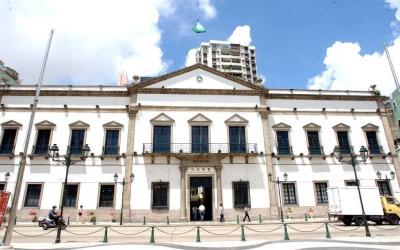 Leal Senado Building