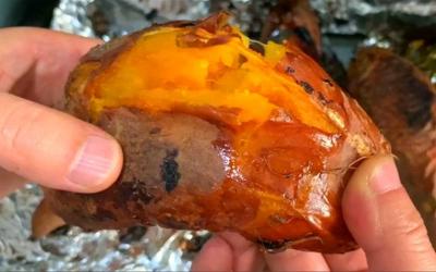 Roasting Sweet Potatoes on Traditional Kang at Lengji Village